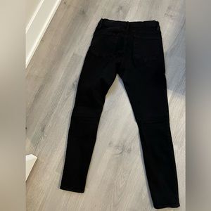 Frame. Le skinny de Jeanne crop. Size 27. Black.